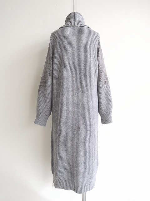 smile◇ファビアナフィリッピ◇掲載多数！ビーズ装飾グレーニット！40